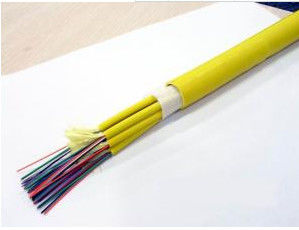 FRP protegeu o cabo pendente do cabo de fibra ótica FTTH fácil parar o cabo do inddor