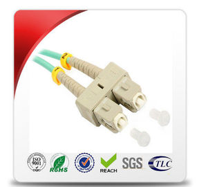 Baixa inserção do cabo blindado do remendo da fibra ótica para o sistema de comunicação ótica