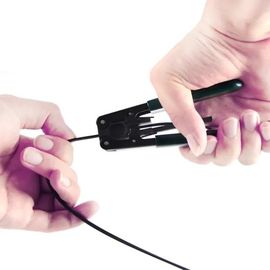 Fibra ótica do cabo de Wire Ftth Drop do mensageiro do revestimento do PVC ou do LSZH